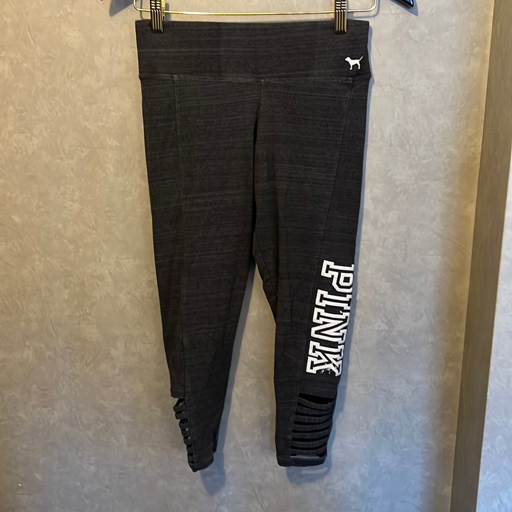 PINK Victoria’s Secret leggings. Size S. Grey